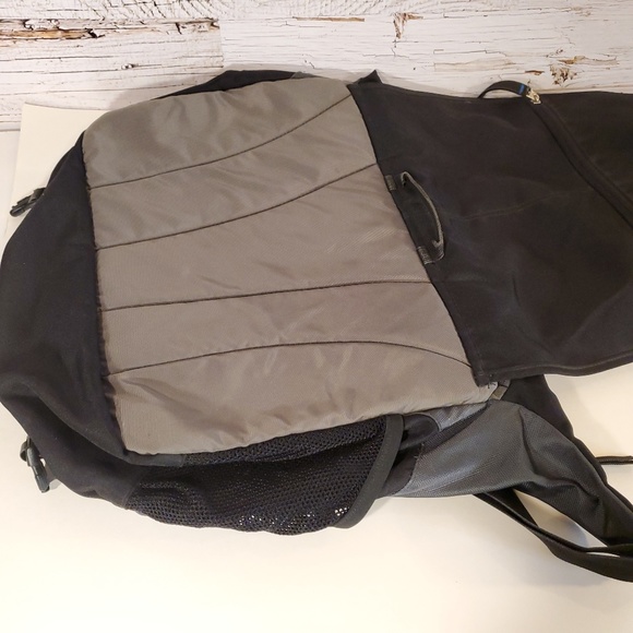 Jansport cross-body back pack - Picture 8 of 8